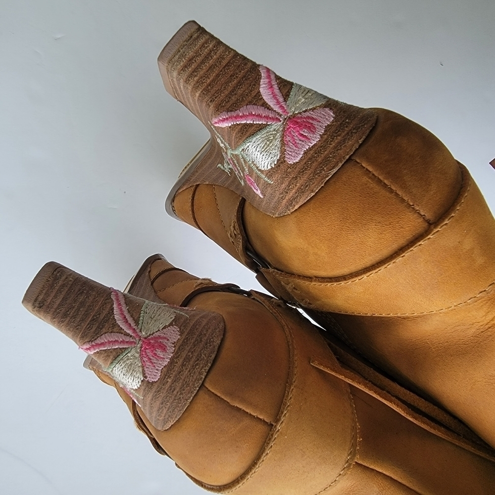 Seychelles Suede Embroidered Floral Wedge Harness Boots Size 8 - Picture 11 of 14